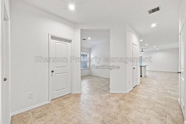 Building Photo - 16007 Mersmann Rdg Ln