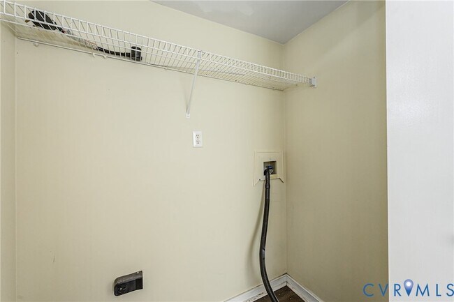 Building Photo - 811 Kiefer Field Ct