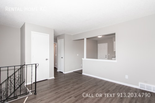 Building Photo - 1226 E Cothrell-