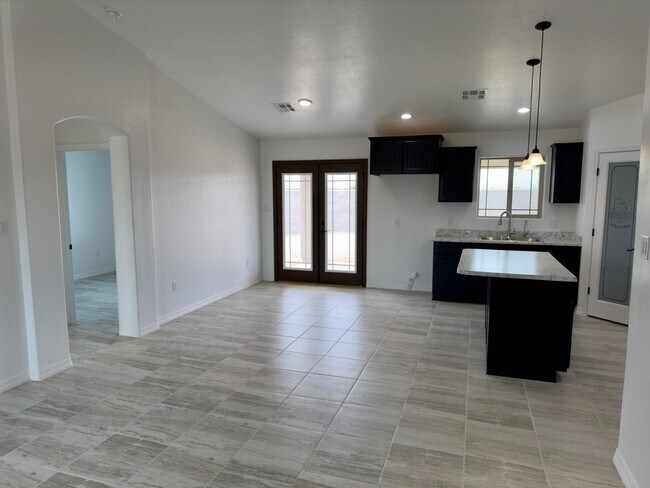 Building Photo - Almost New 3-Bedroom, 2-Bath Home for Rent in Bienestar 12!
