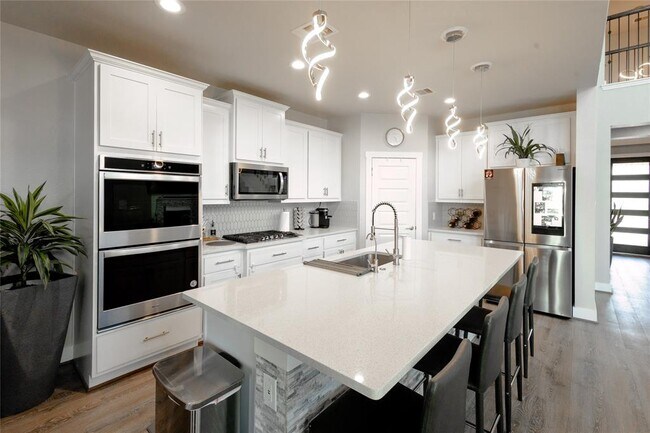 Building Photo - 29235 Alpine Garden Dr