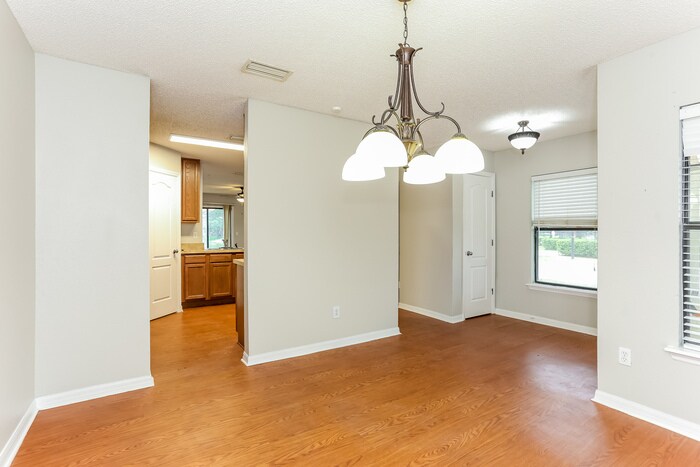 Building Photo - 4652 Playschool Dr