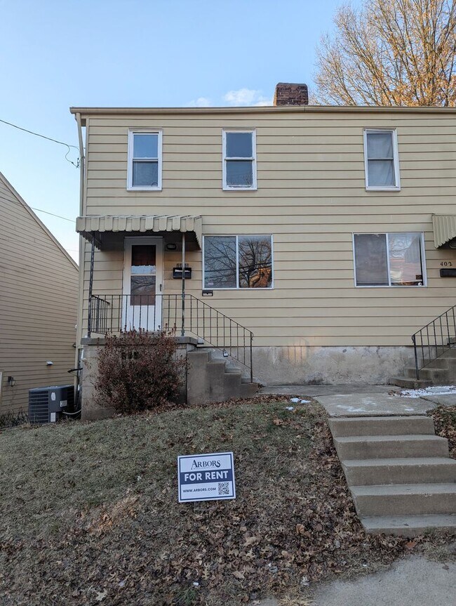 Building Photo - swe402/404