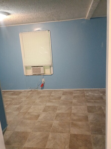 Building Photo - 113 Stephanie Ct