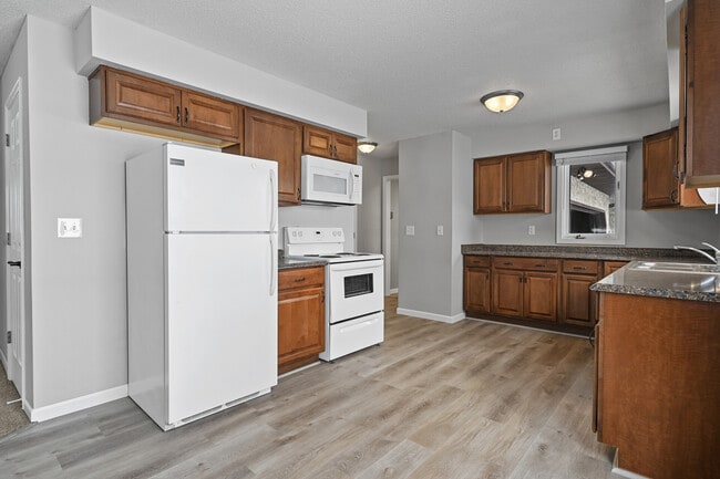 Building Photo - 9402 65th St NE