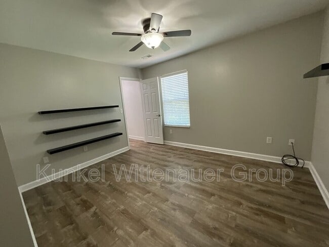 Building Photo - 2621 Greystone Estates Pkwy