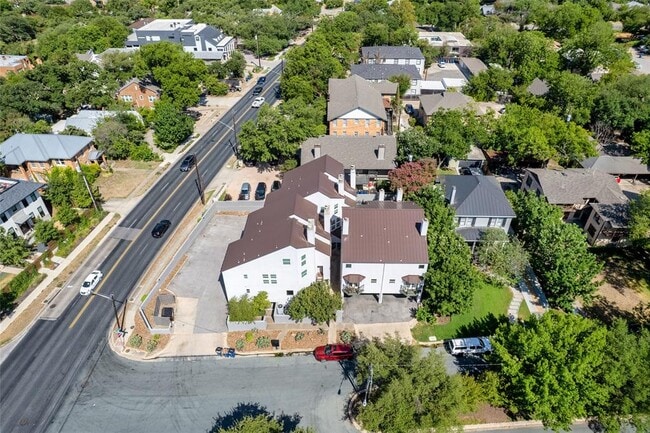 Building Photo - 1500 Woodlawn Blvd