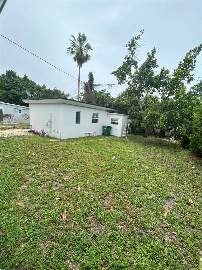 Primary Photo - 1220 NE 110th Terrace