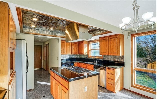 Building Photo - 5295 Ponderosa Dr S