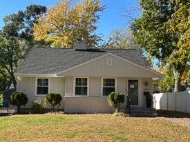 Building Photo - 4204 Webster Ave S