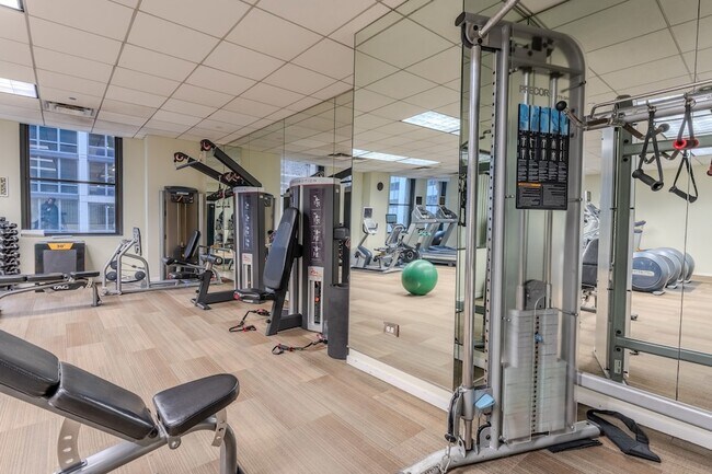 Building Photo - 208 W Washington St