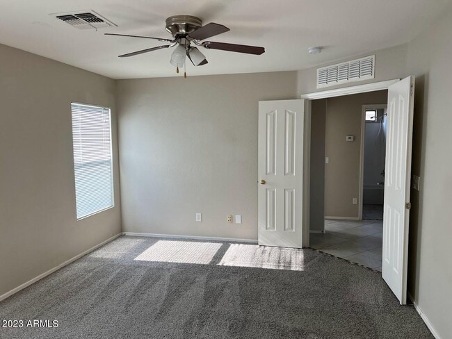 Building Photo - 12809 W Dreyfus Dr