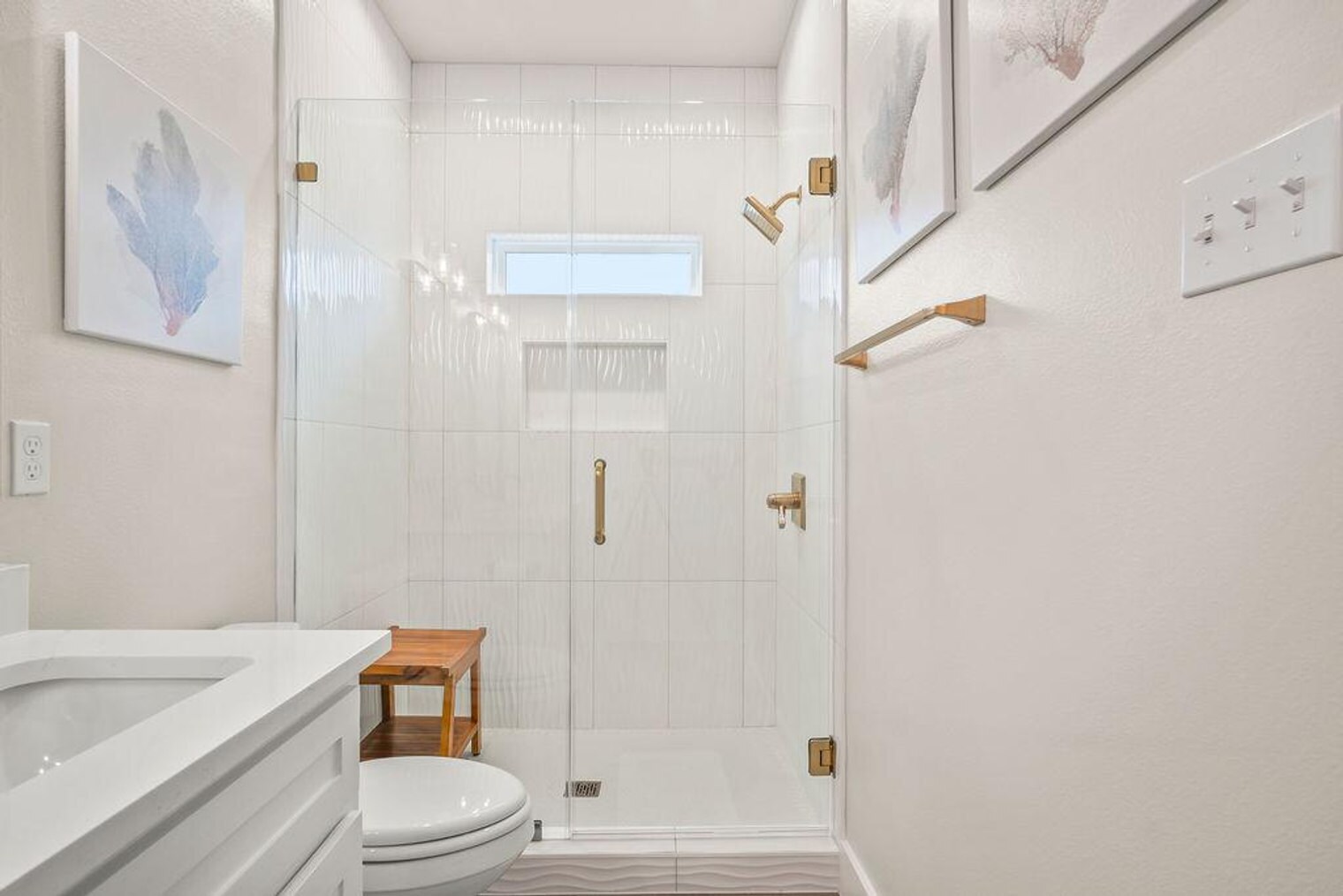 Building Photo - 14943 Leeward Dr