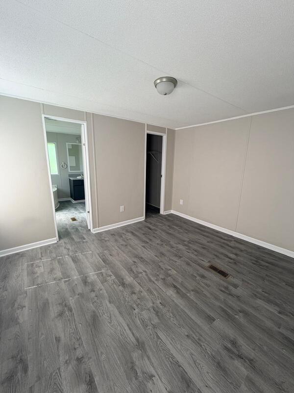 Building Photo - 2618 Cattail Cir