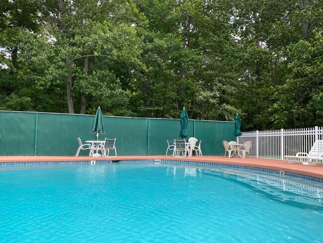 Building Photo - 95 Powers St