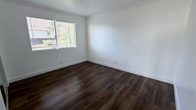 Building Photo - 110 Hilborn St