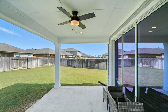 Building Photo - 410 Watercourse Wy