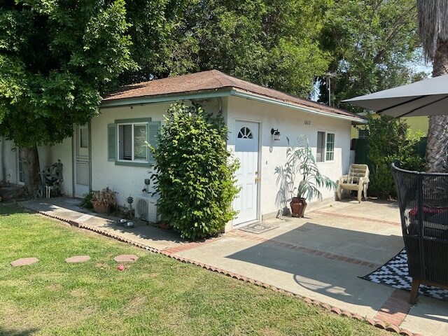 Building Photo - 6614 Noble Ave