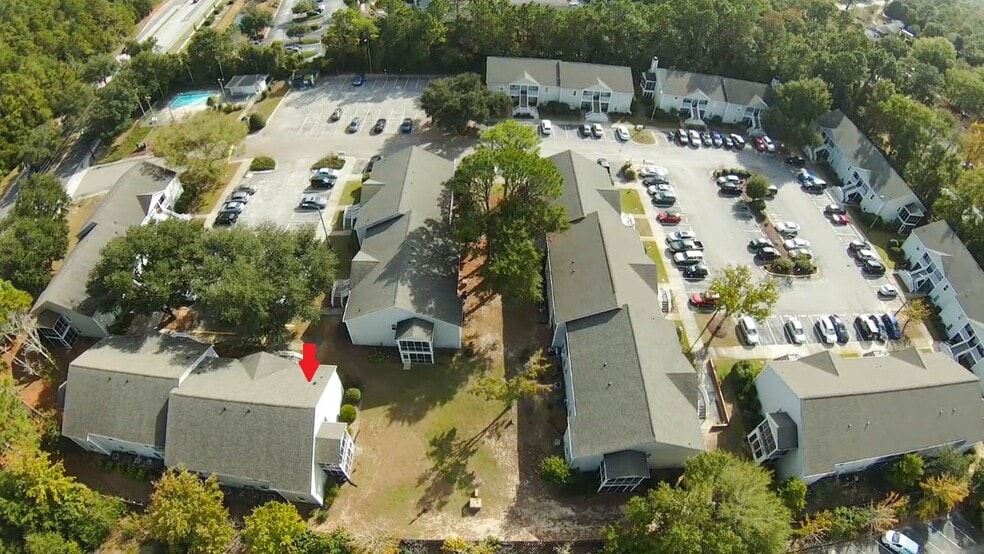 Cobblestone Condominiums - 2708 S 17th St