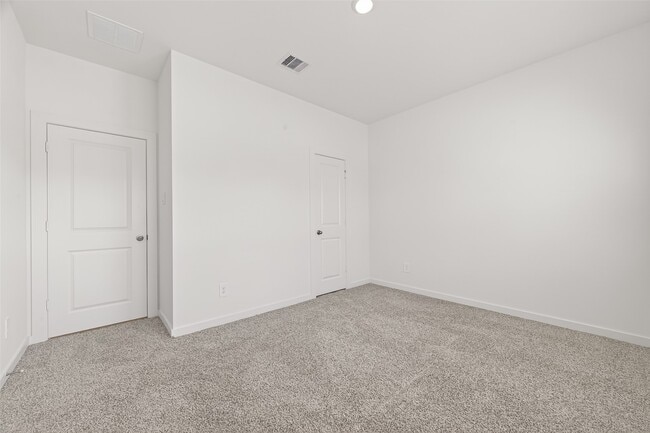 Building Photo - 4323 Camden Lakes St