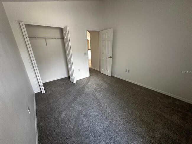 Building Photo - 4795 Cumbrian Lakes Dr