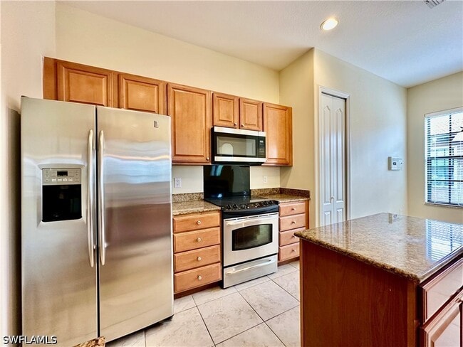 Building Photo - 1303 Verde Dr