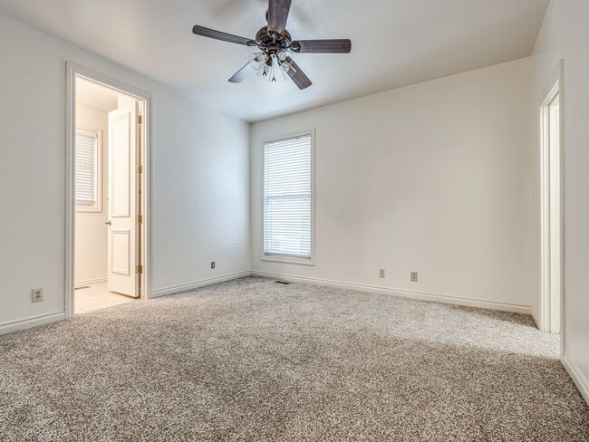 Building Photo - Stunning Luxury Home in East Edmond with a Pool/Jacuzzi + Woody Creek Addition + Theater Room+/5 ...