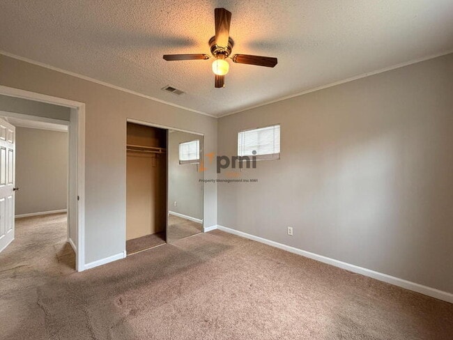 Building Photo - 5700 E 10th Ave