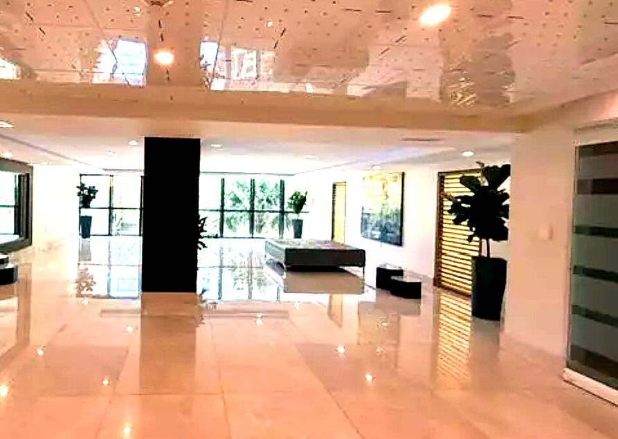 Building Photo - 540 Brickell Key Dr