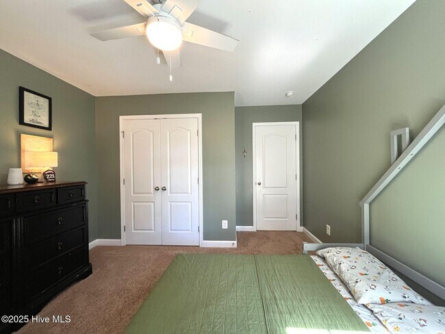 Building Photo - 1105 Whitney Dr