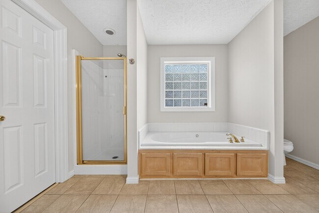 Building Photo - 118 Wynbrooke Trace