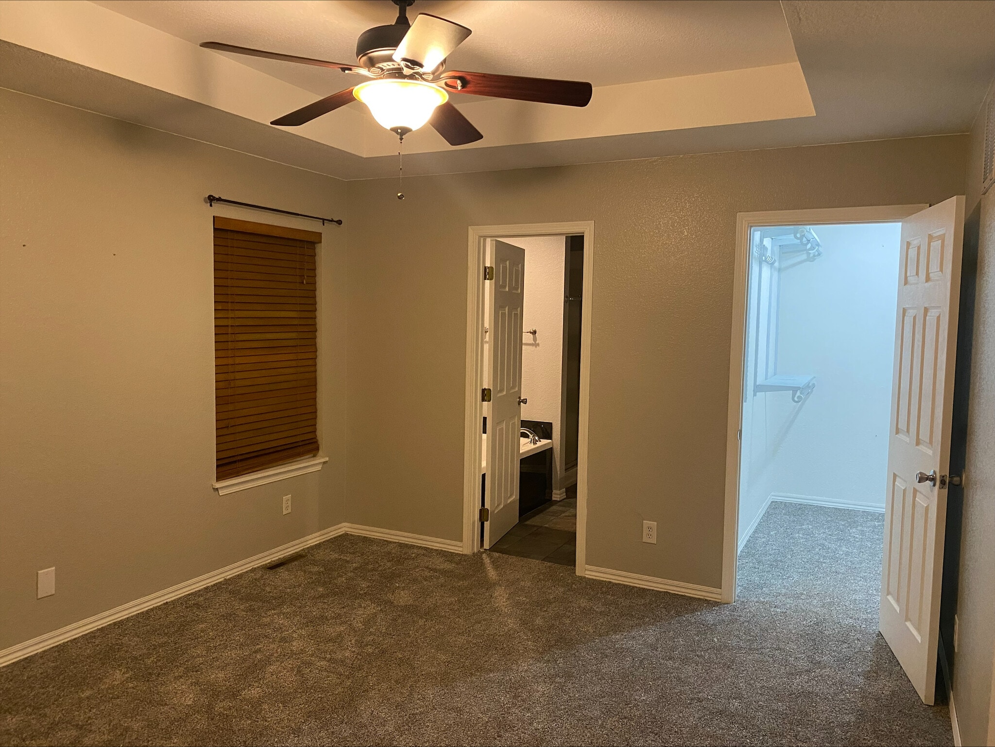 master bedroom - 1825 Mountain Ash Dr