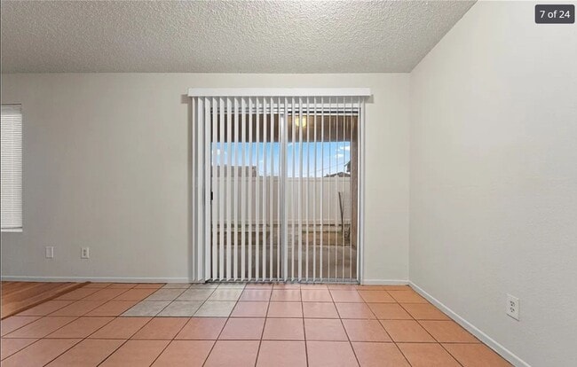 Building Photo - 1071 May Ln