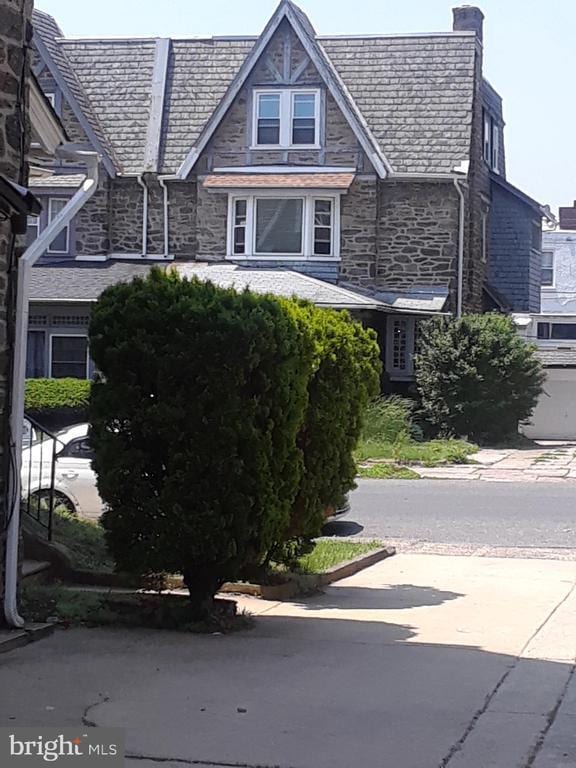 Primary Photo - 819 N 64th St
