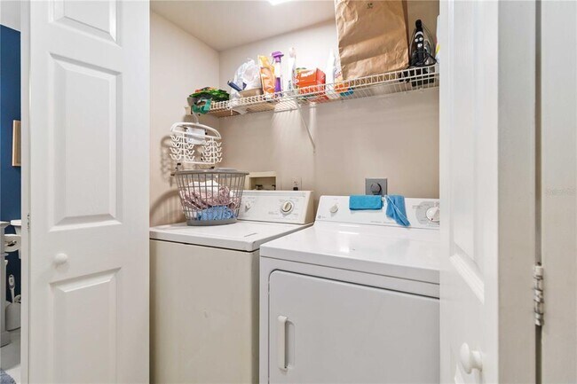 Building Photo - 1005 Villagio Cir