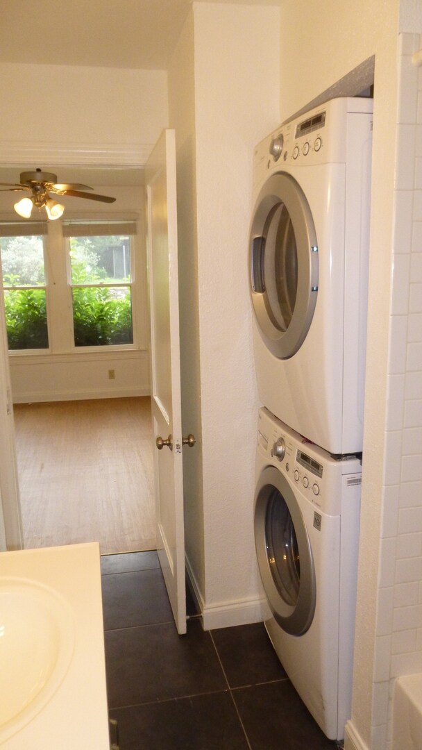 Building Photo - Fantastic cottage in SoCo