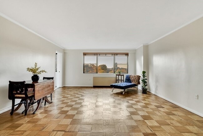 Building Photo - 8 Whittier Pl