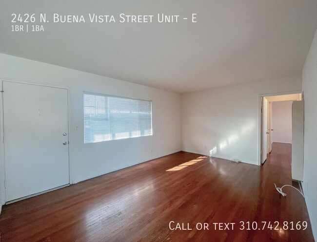 Building Photo - 2426 N Buena Vista St