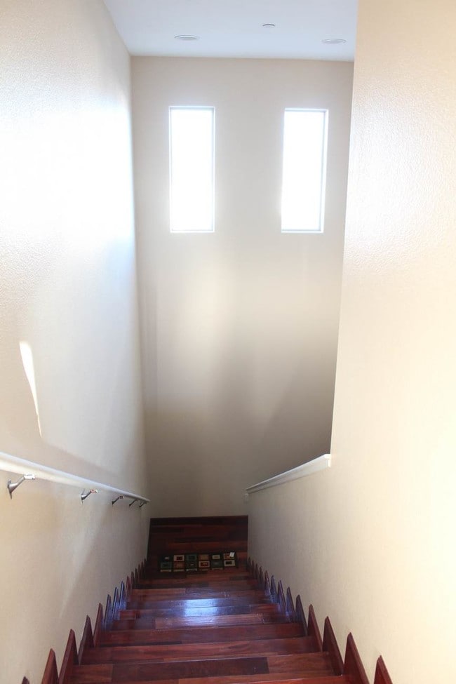 Building Photo - 5584 Hawley Ct