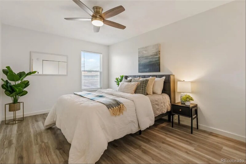 Building Photo - 10150 E Virginia Ave