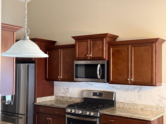 Building Photo - 301 Macarthur Dr