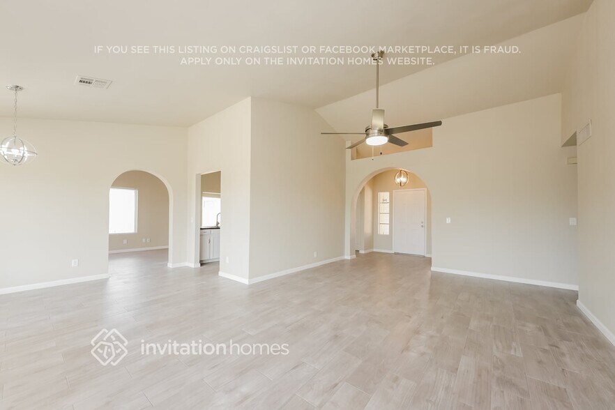 Building Photo - 4133 W St John Rd