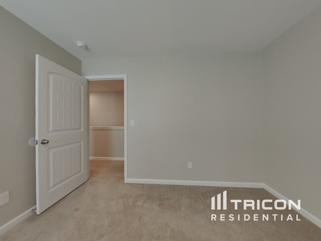 Building Photo - 99 Yonah Way