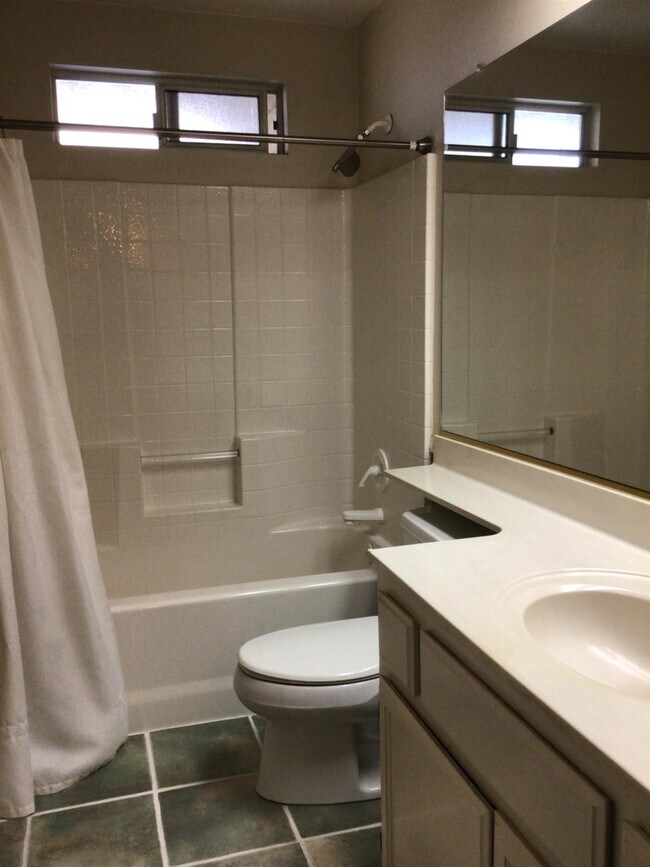 Building Photo - 1555 Morgan Dr