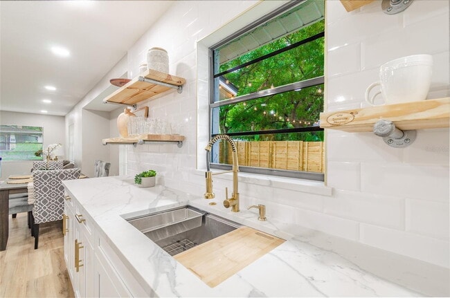 Building Photo - "Historic Seminole Heights 3-Bed, 2-Bath H...