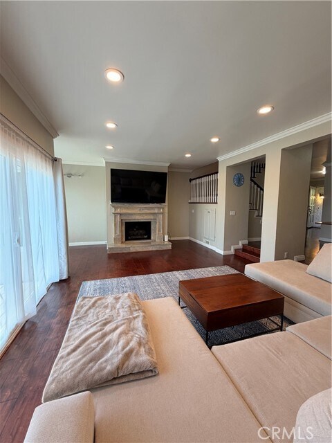 Building Photo - 77 Cottonwood Cir