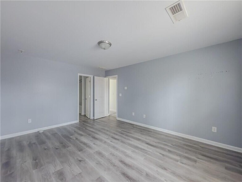 Building Photo - 340 Arthurs Ln