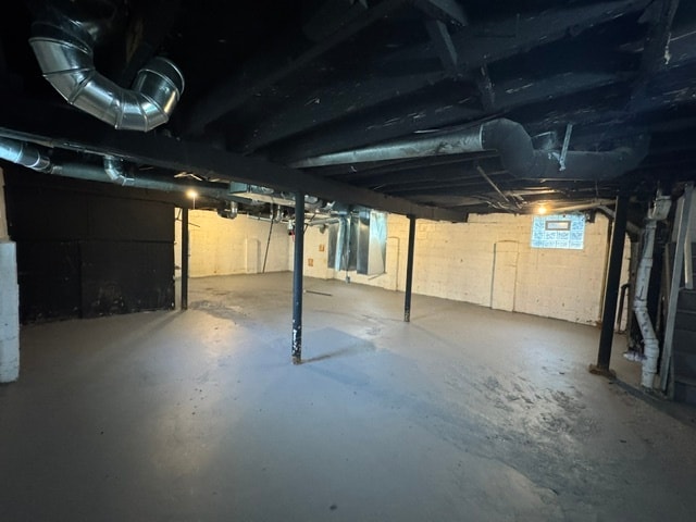 Building Photo - 15766 Woodingham Dr