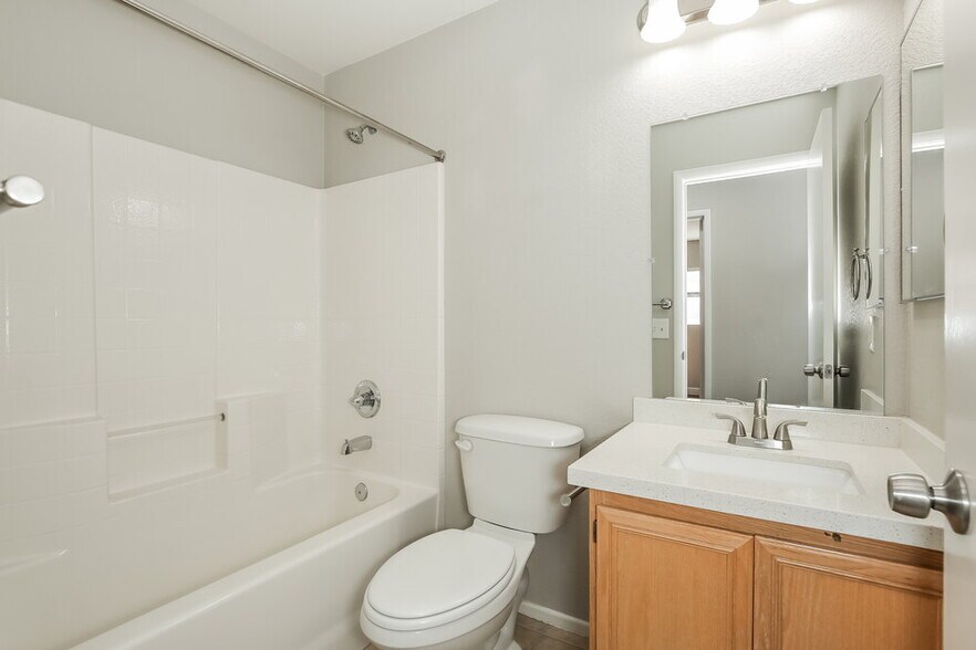 Building Photo - 5016 Charlo Dr