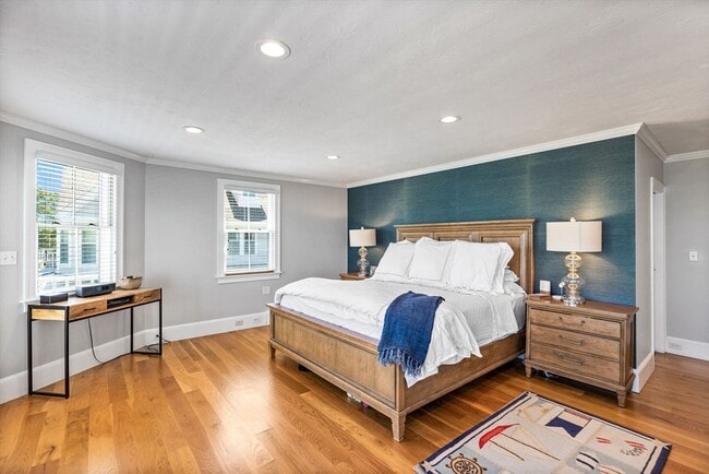 Building Photo - 15 Sheldon Rd